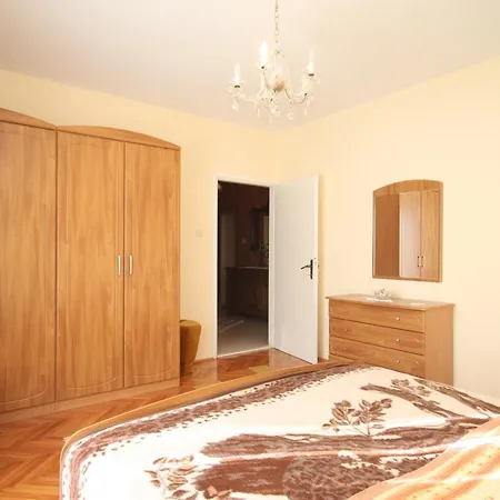 Apartment By The Sea Arbanija, Ciovo - 7545 Trogir