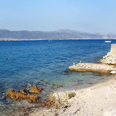 公寓 By The Sea Arbanija, Ciovo - 7545 特罗吉尔